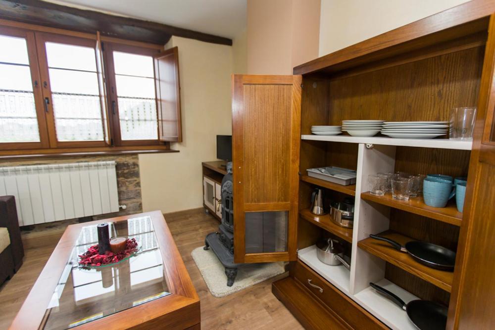 Apartamentos Casa Mateo Navia Kültér fotó