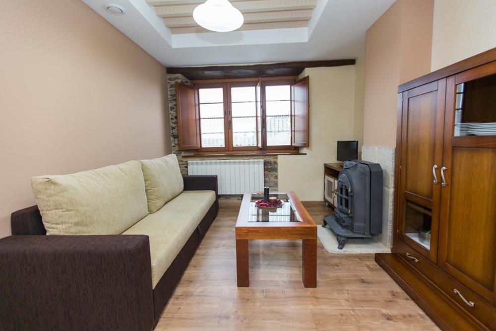 Apartamentos Casa Mateo Navia Kültér fotó